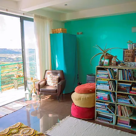 Paradise Gardens Πανσιόν 2*