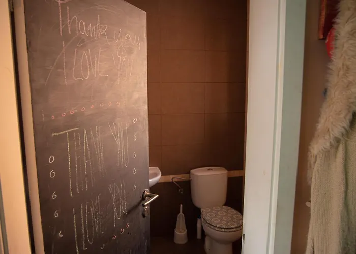 Paradise Gardens Gæstehus 2*