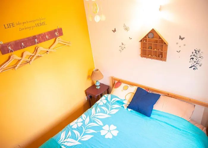 Paradise Gardens Gasthuis 2*